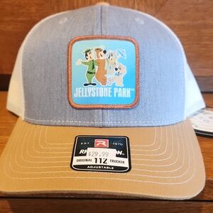 NWT Jellystone Park Trucker Hat Woodridge, NY